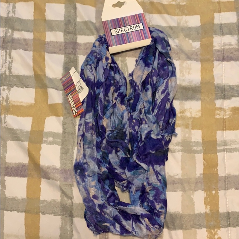 Scarf with tags!